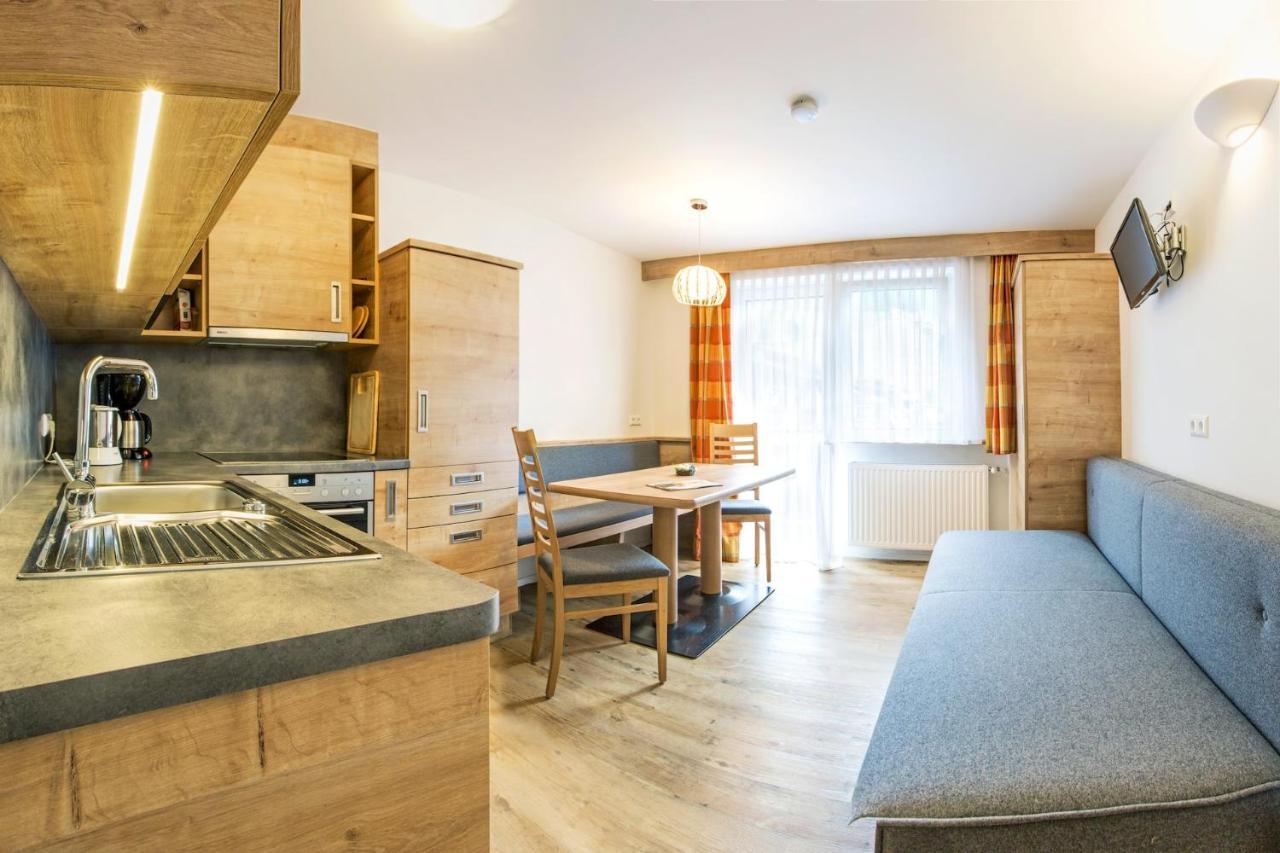 Pension Ahorn Saalbach-Hinterglemm Exterior foto