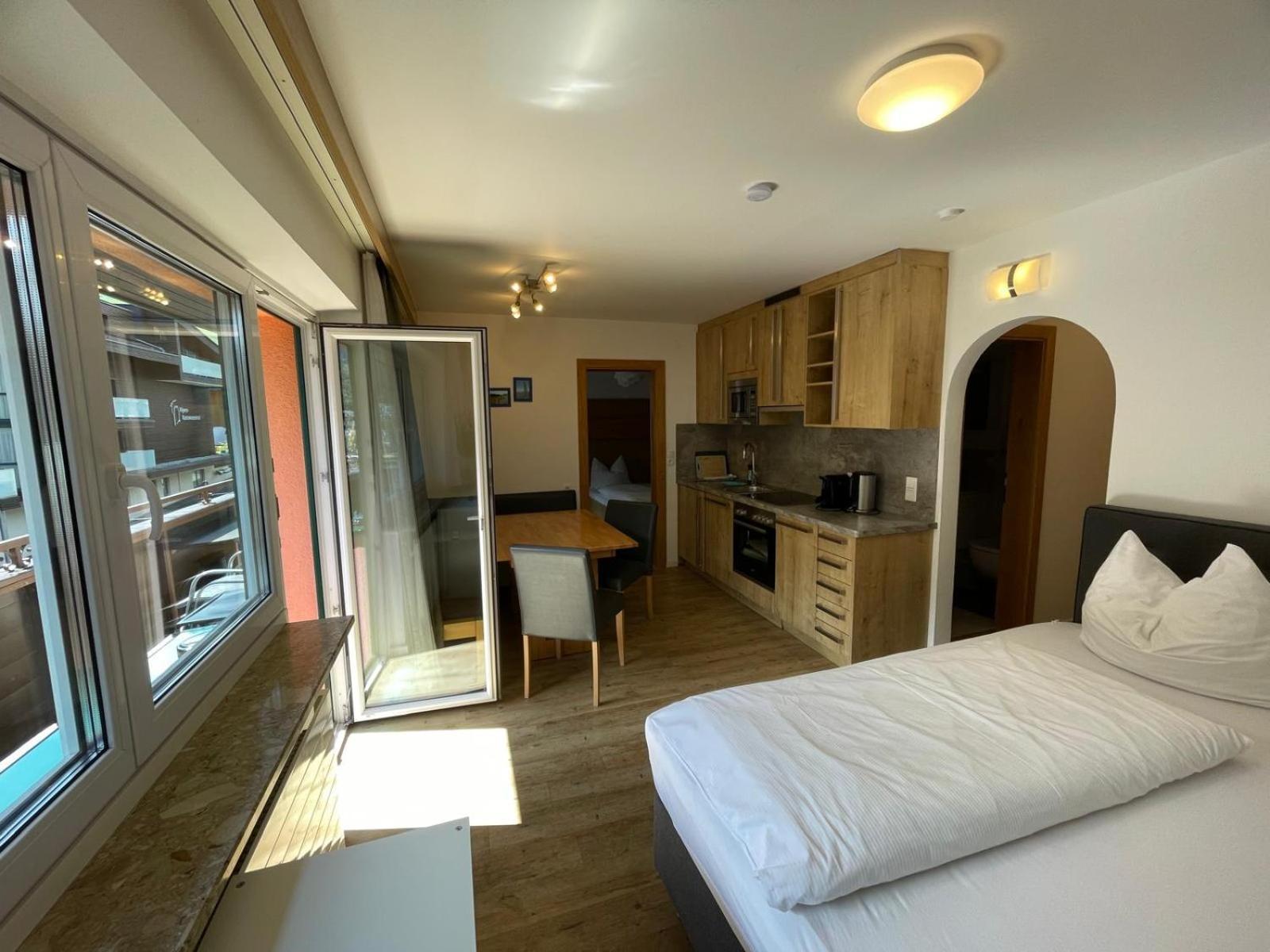 Pension Ahorn Saalbach-Hinterglemm Exterior foto